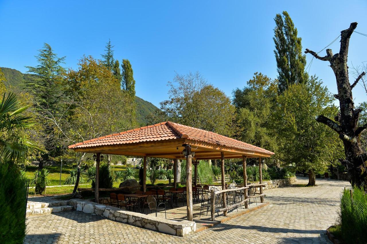 Chateau Chikovani Hotel Gordi Exterior foto