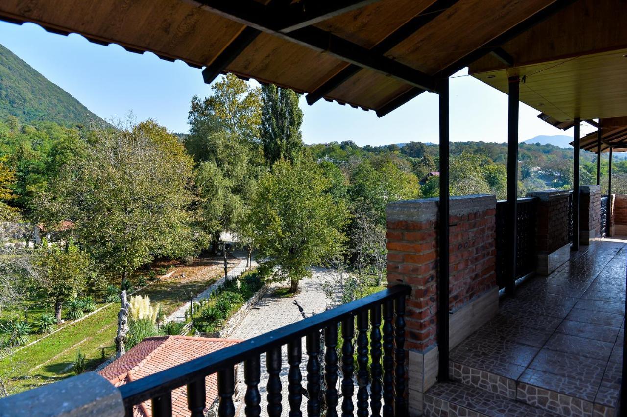 Chateau Chikovani Hotel Gordi Exterior foto