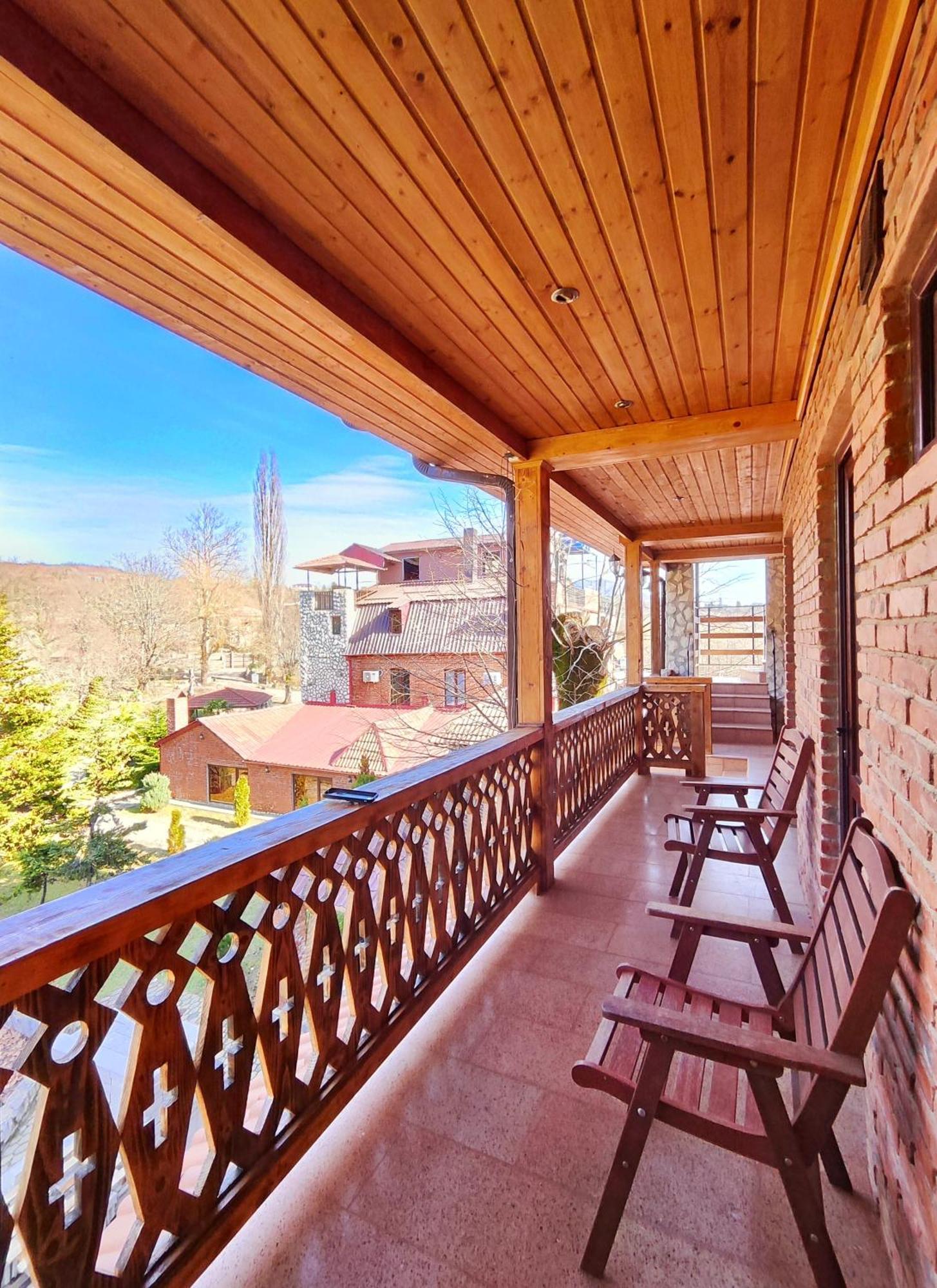 Chateau Chikovani Hotel Gordi Exterior foto