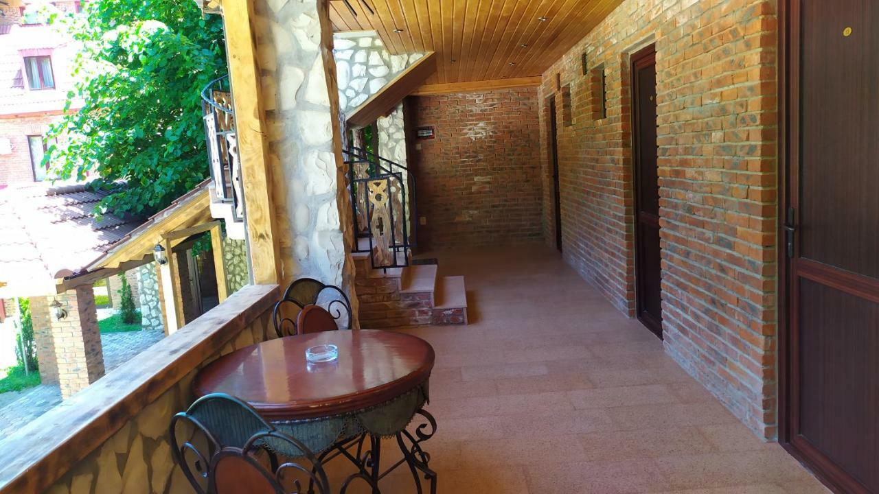 Chateau Chikovani Hotel Gordi Exterior foto
